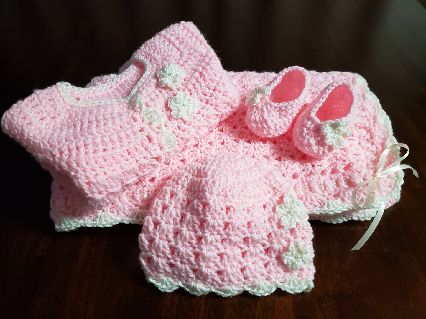 Pink & White Baby Blanket Set